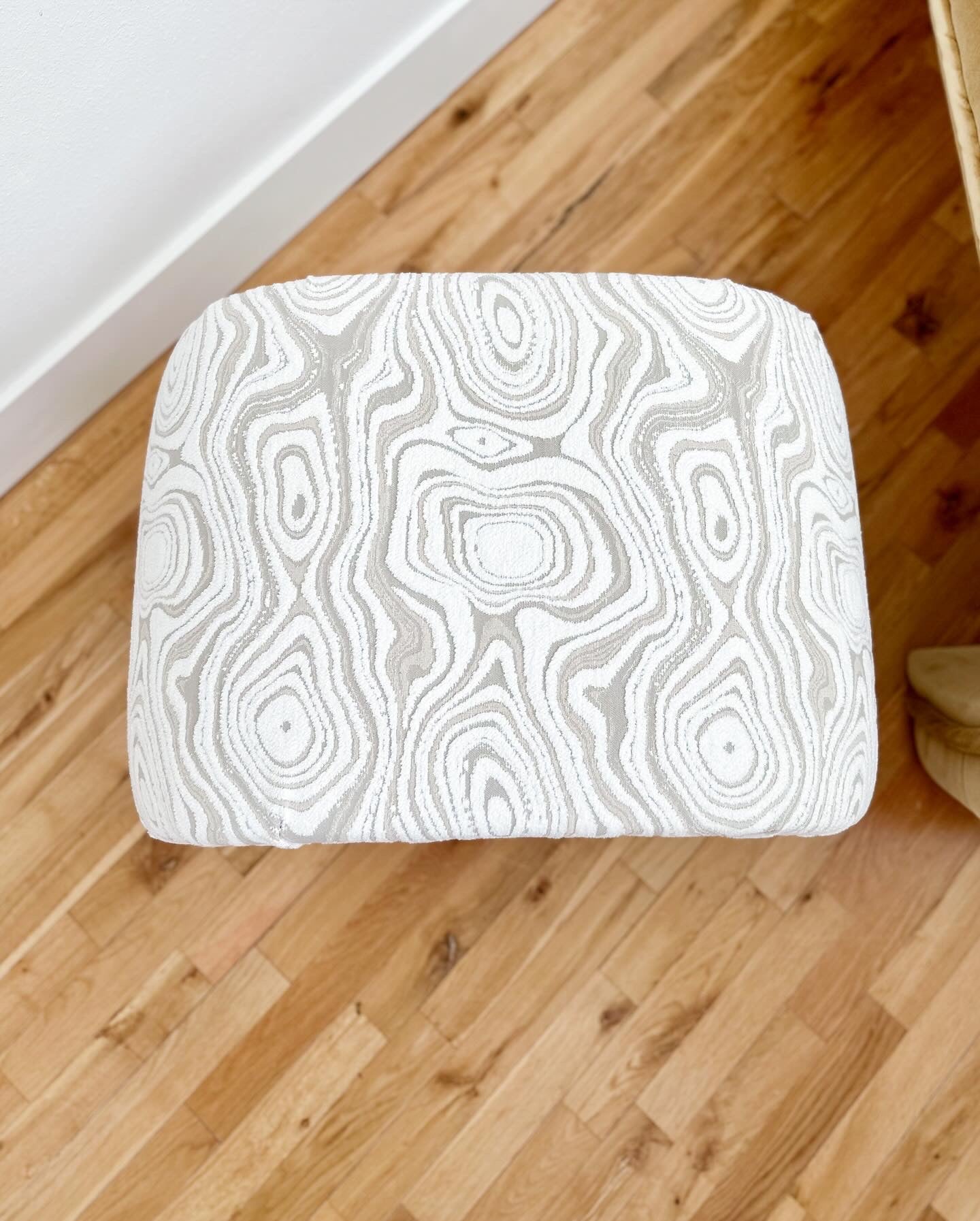 1980s Waterfall Ottoman in Playful Textured Chenille