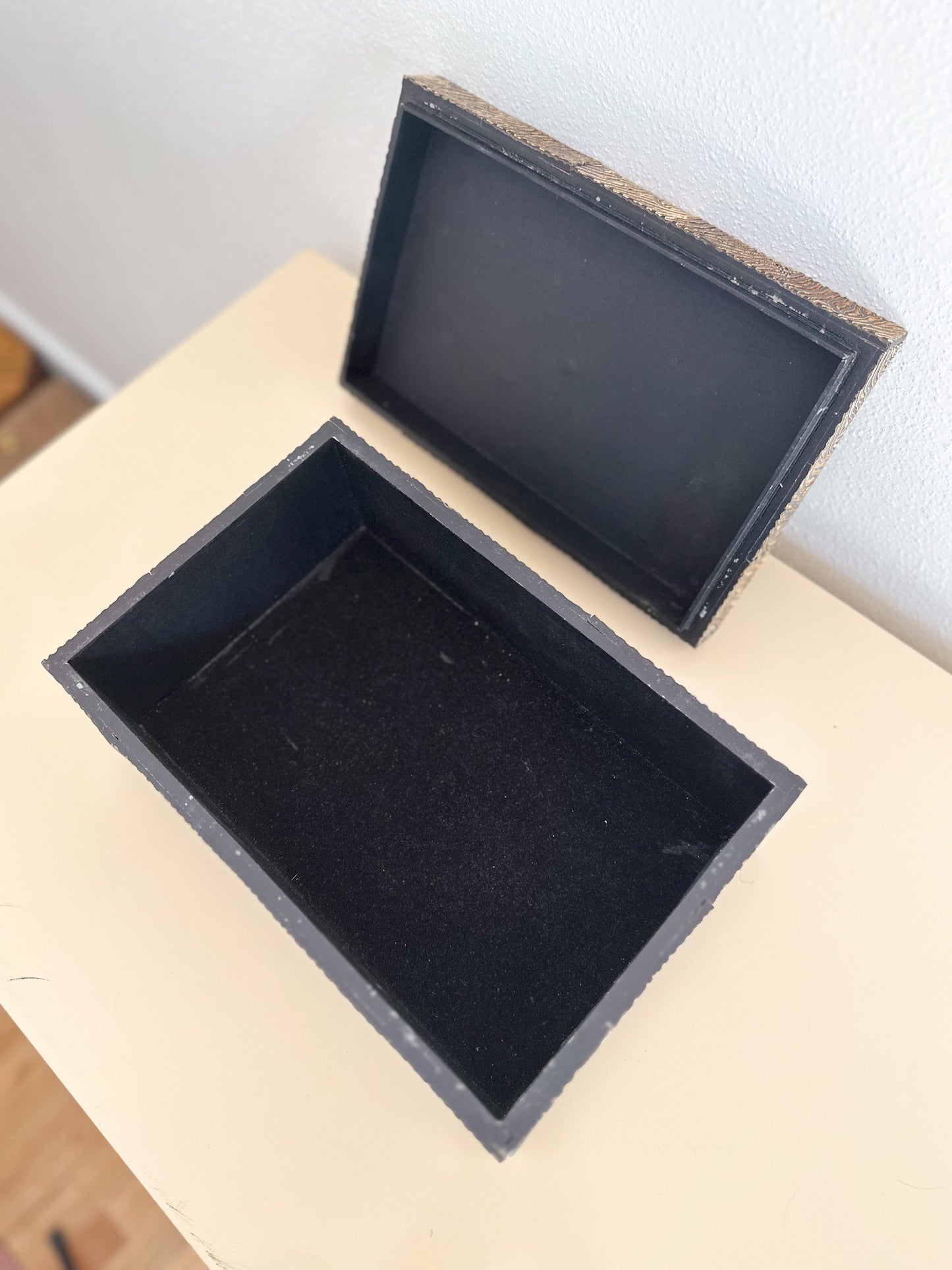 1980s Textured Bone and Faux Shell Jewelry Box