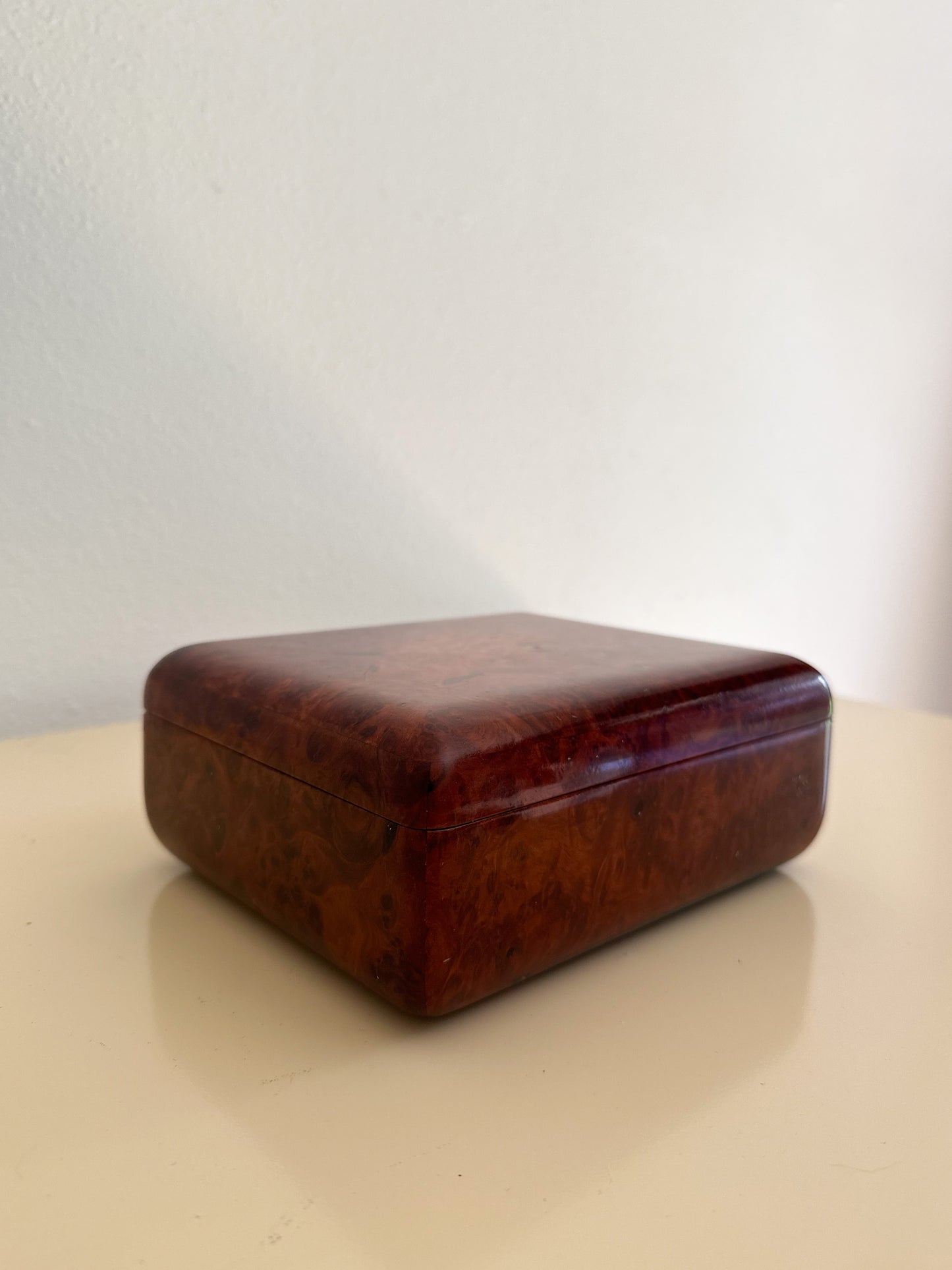 1980s Medium Lacquered Burlwood Jewelry Box