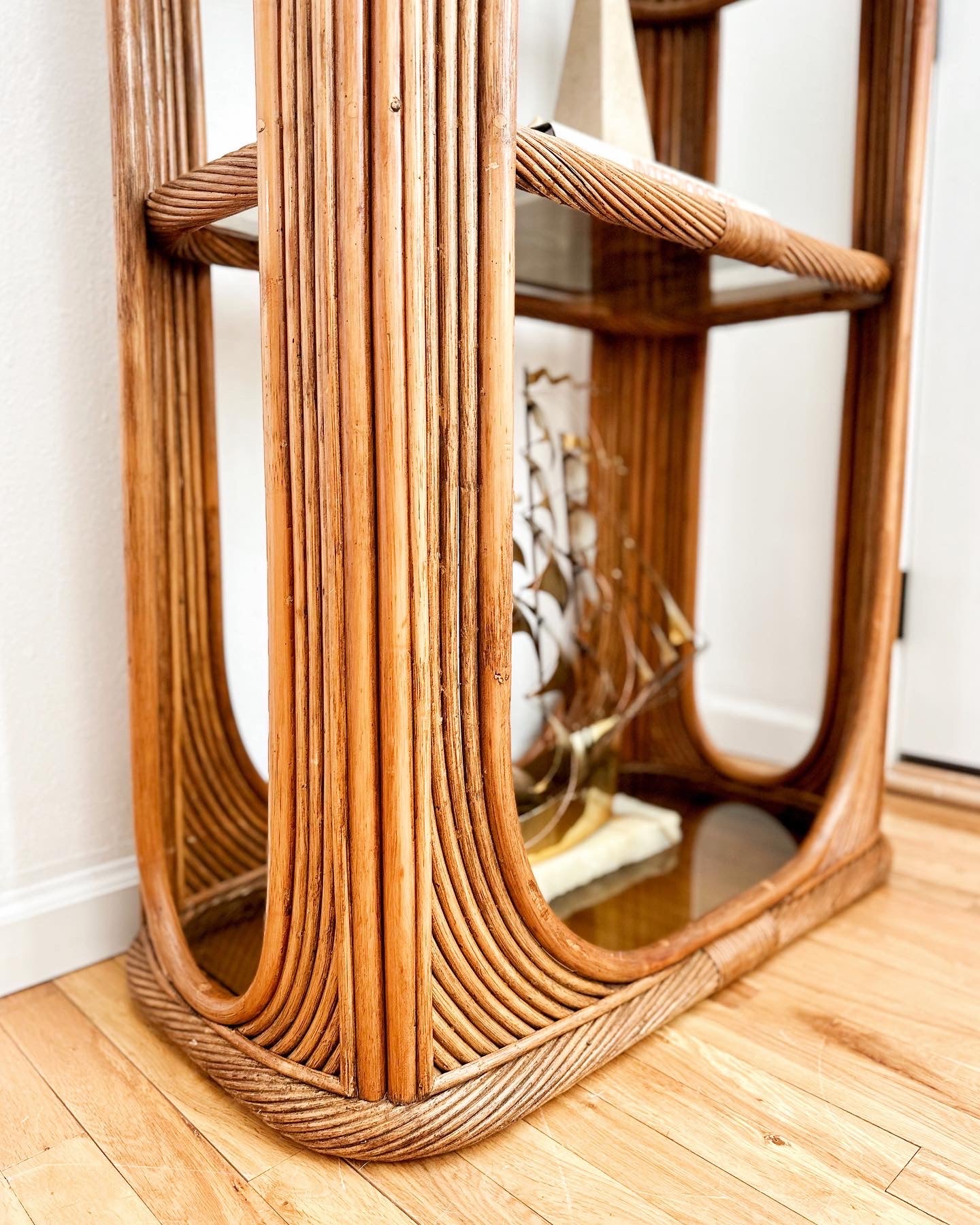 1970's Bent Bamboo étagère With Smoked Glass Shelves