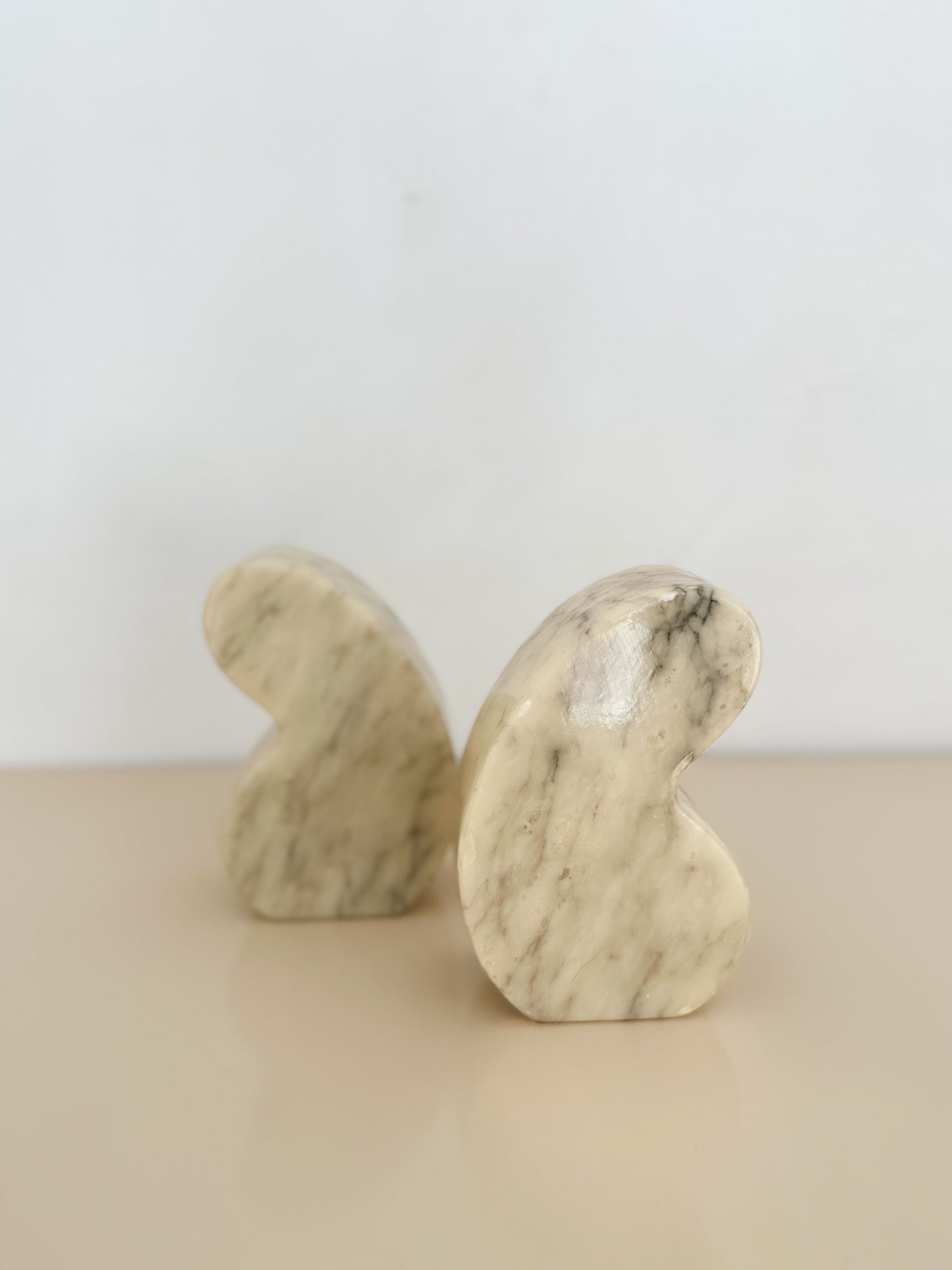 1970s Handcarved Italian Alabaster Apostrophe Bookends