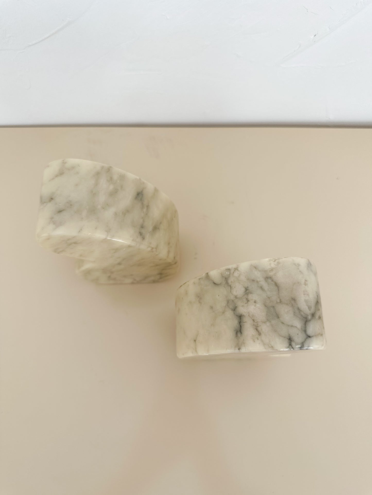 1970s Handcarved Italian Alabaster Apostrophe Bookends