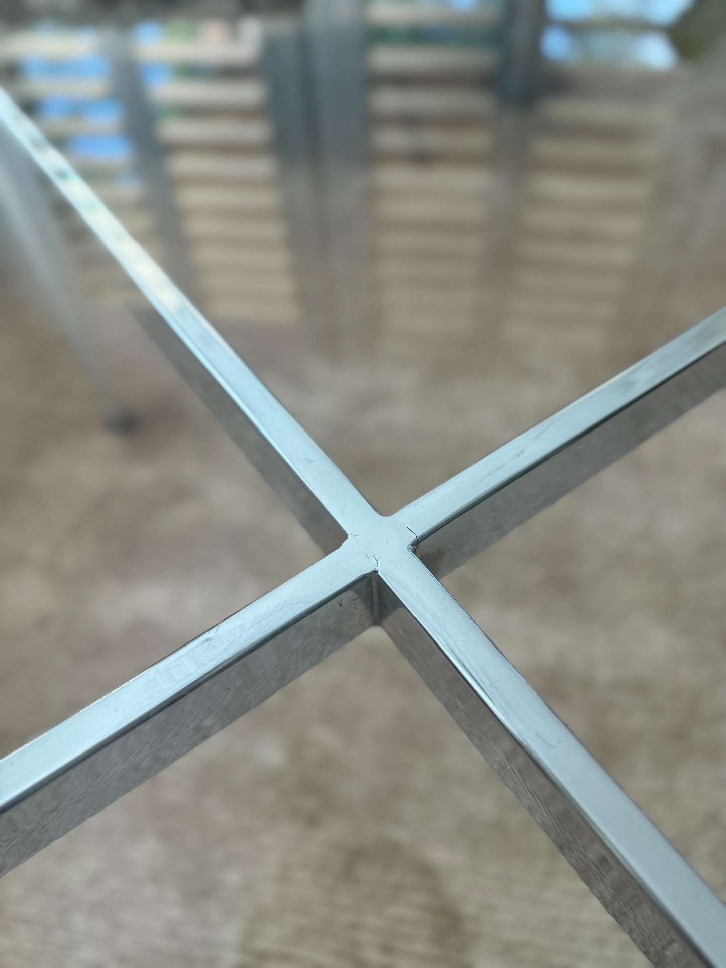 1970s Round Glass and Chrome Coffee Table by Milo Baughman
