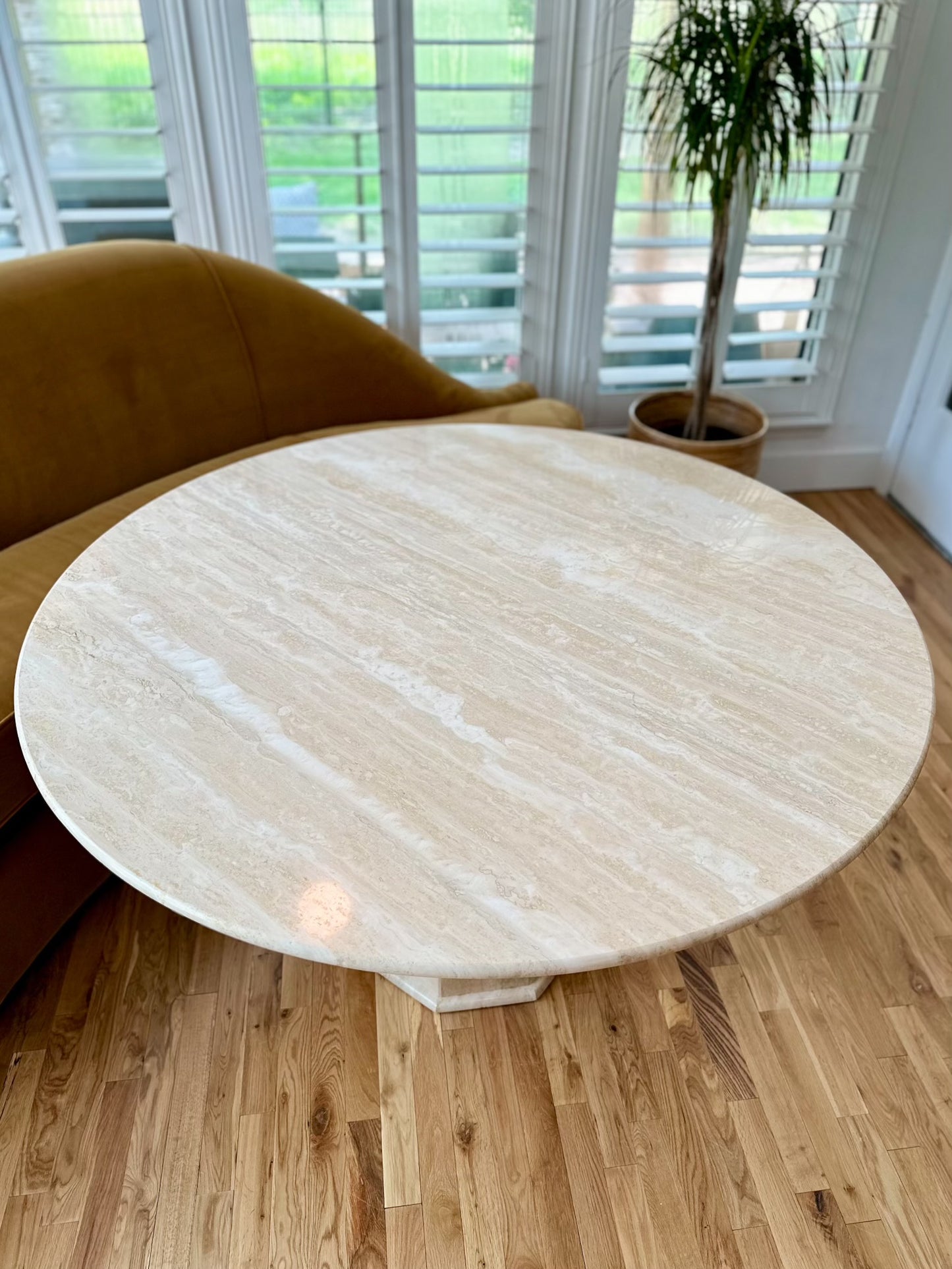 1970s Italian Polished Circular Travertine Table With Octagonal Pedestal Base