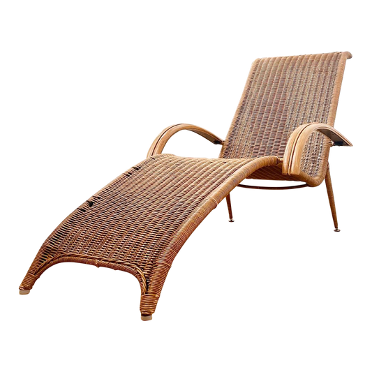 1960s Mid-Century Modern Sculptural Wicker Chaise